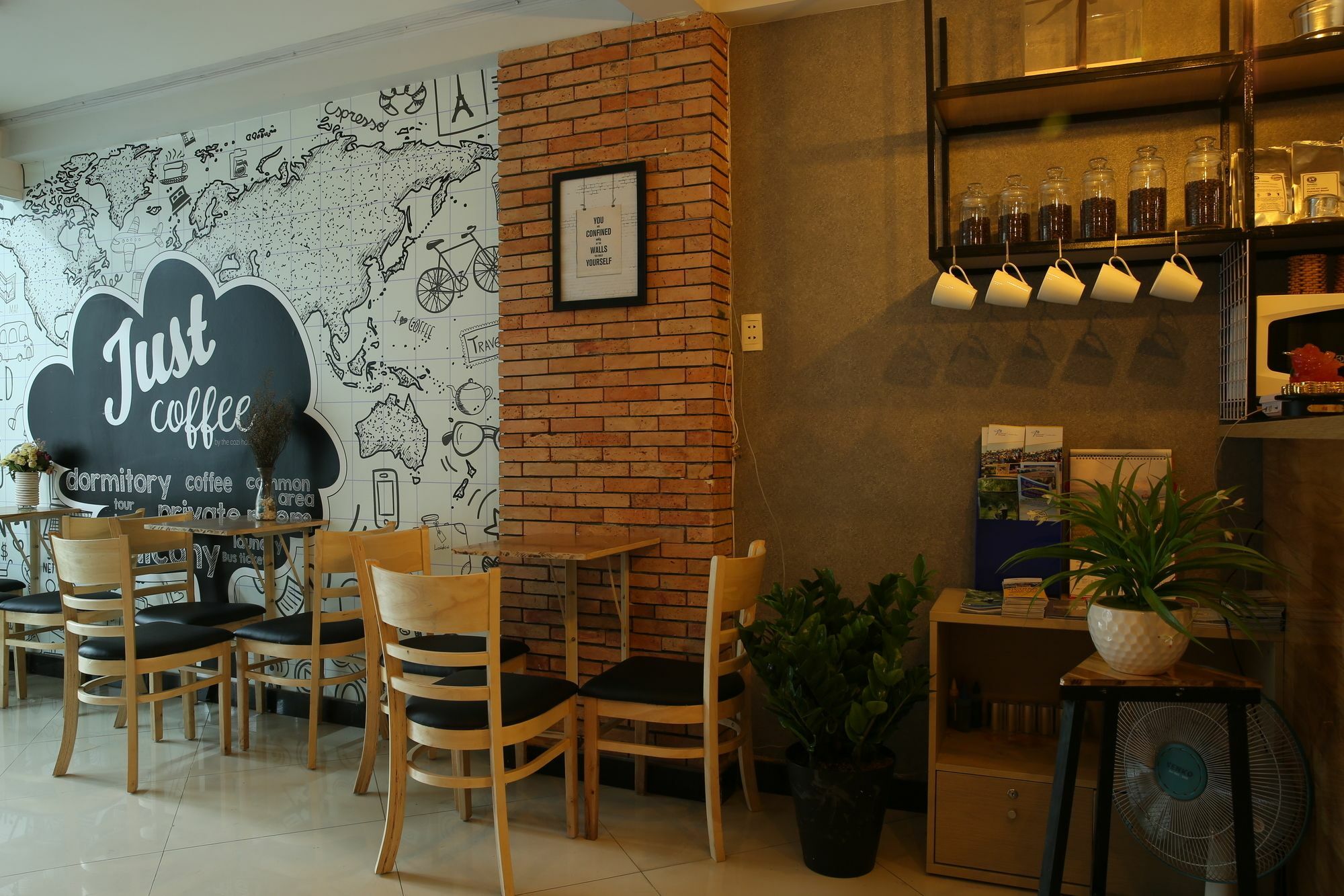 Oyo 708 The Cozi House - Homestay Thành Pho Ho Chí Minh Esterno foto